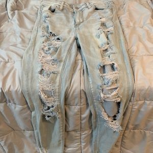 American eagle jeans with rips